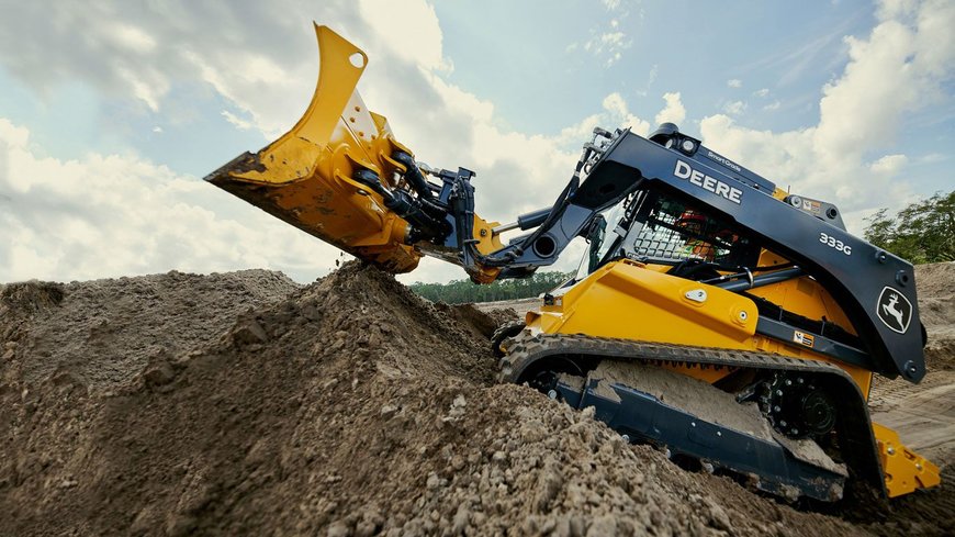 John Deere Debuts Industry’s First Compact Machine With Integrated Grade Control